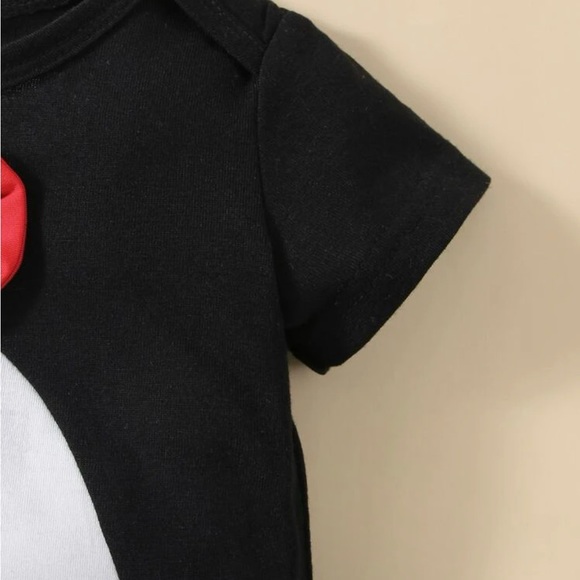 NWT Penguin Baby Outfit - Picture 3 of 8